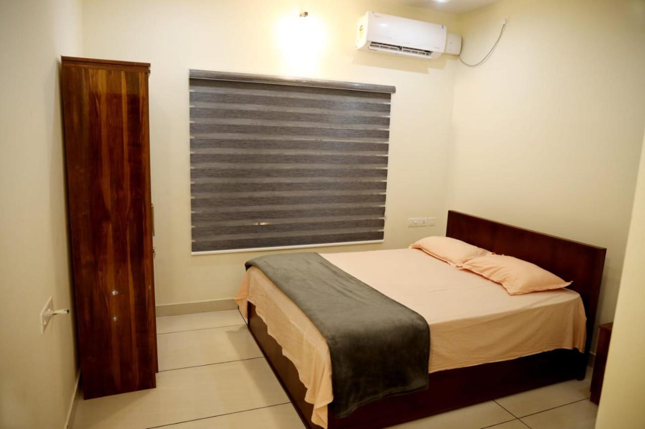 Clover Home Tiruvalla Exteriör bild